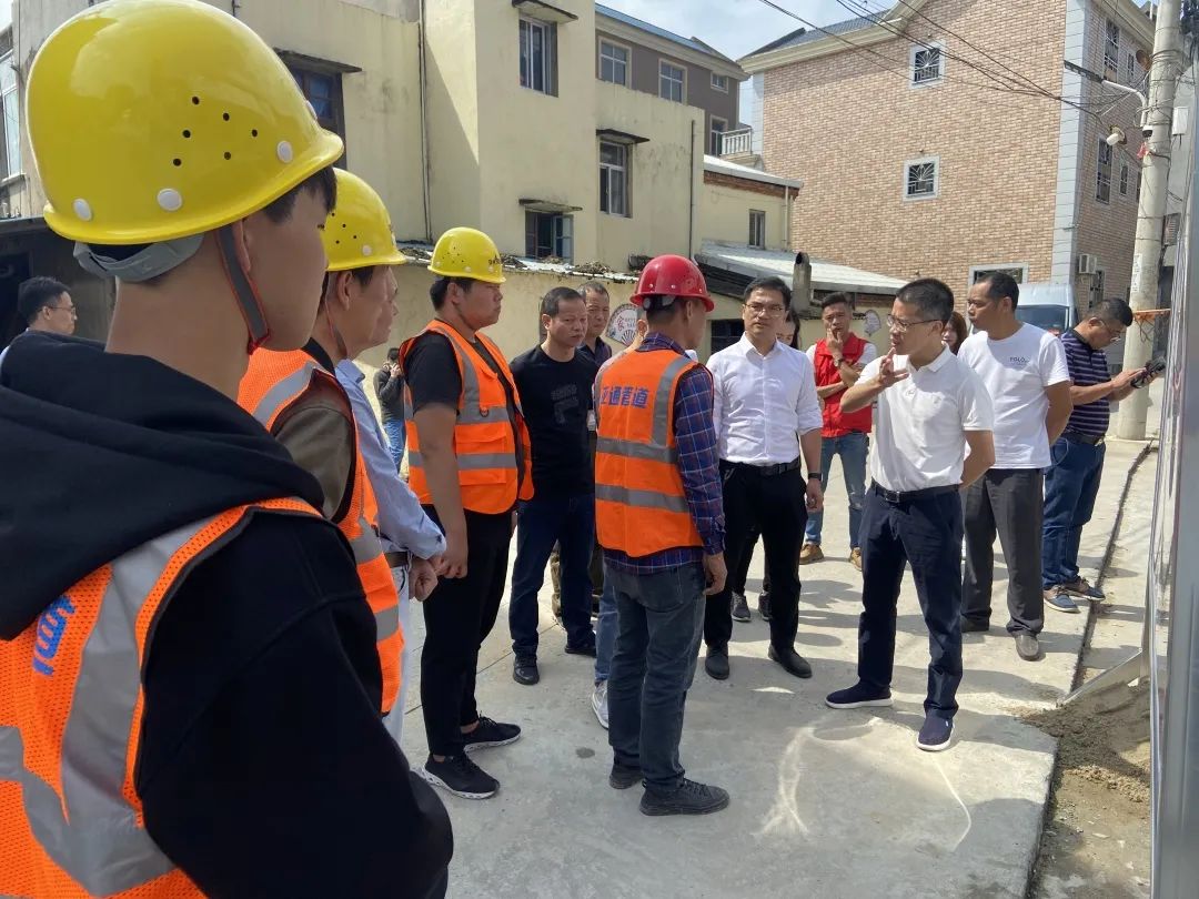 福清市副市長林鶴志蒞臨鏡洋鎮紅星村城鄉供水一體化工程調研考察