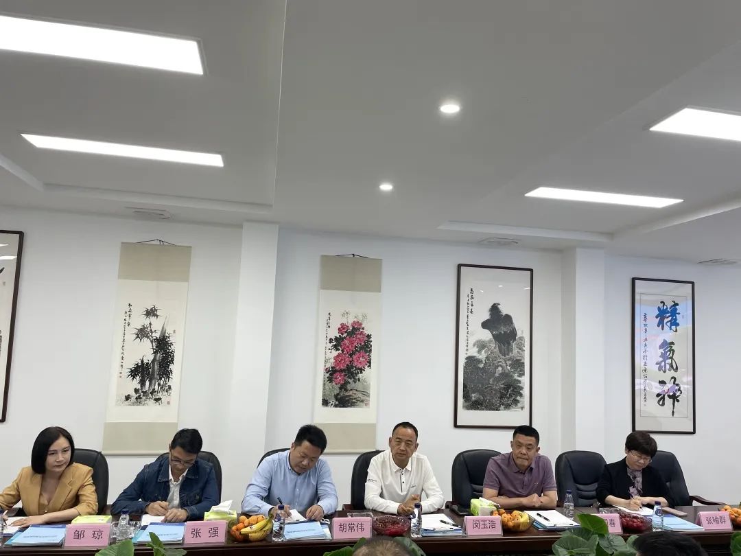 亞通資訊 | 湖北省仙桃市領(lǐng)導(dǎo)一行到亞通視察指導(dǎo)